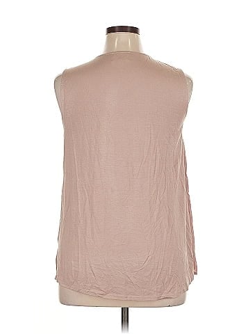 Betsey's Boutique Shop Sleeveless Blouse (view 2)