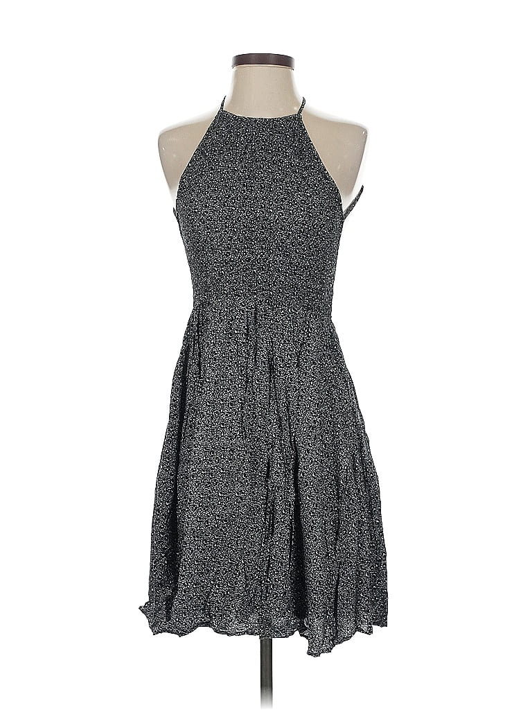 Pre-owned Kimchi Blue Casual Dress In Gray