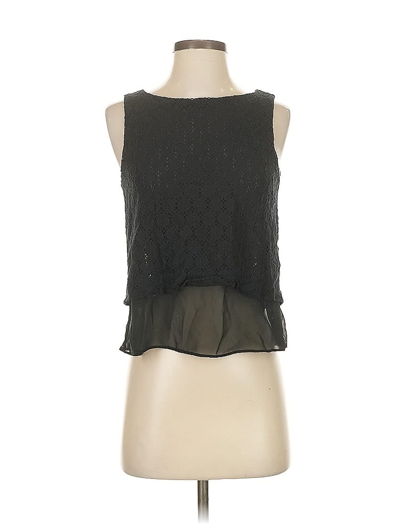 Click to view more detailed imagery on our partner's website Pre-owned Banana Republic Sleeveless Blouse In Black
