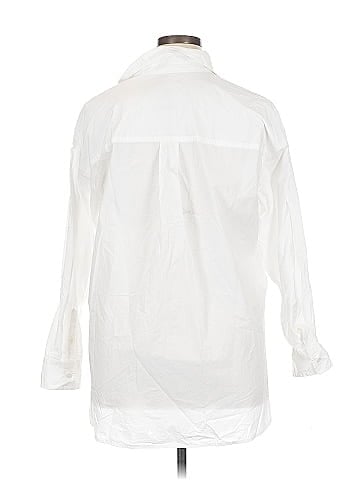 Universal Thread Long Sleeve Button-Down Shirt (view 2)