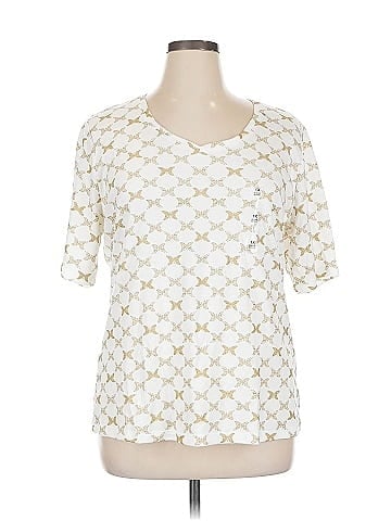 Karen Scott Short Sleeve T-Shirt (view 1)