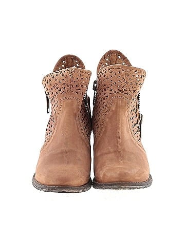 Circle G Ankle Boots (view 2)