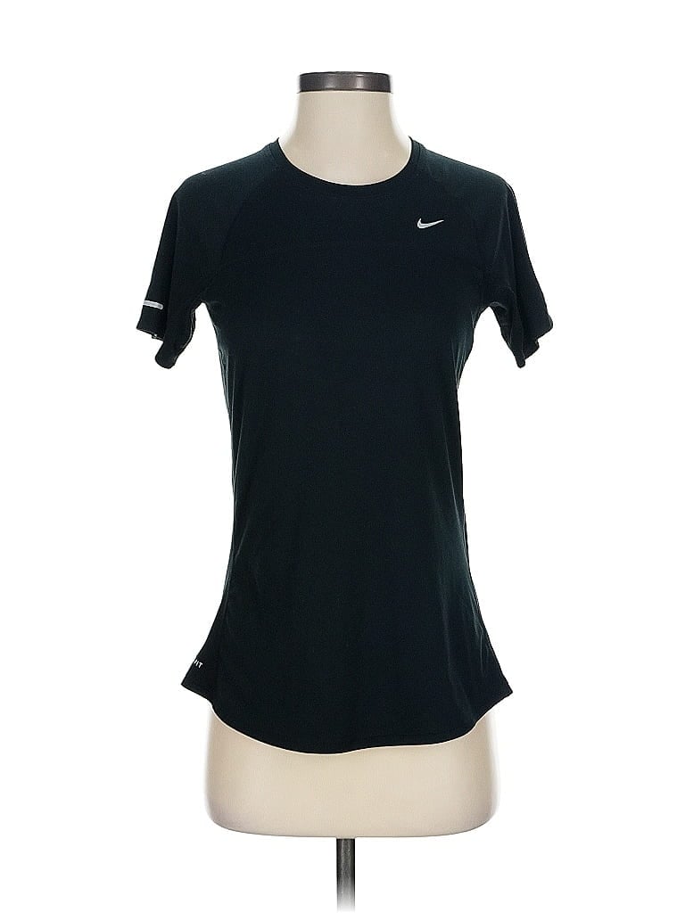 Pre-owned Nike Active T-shirt In Black