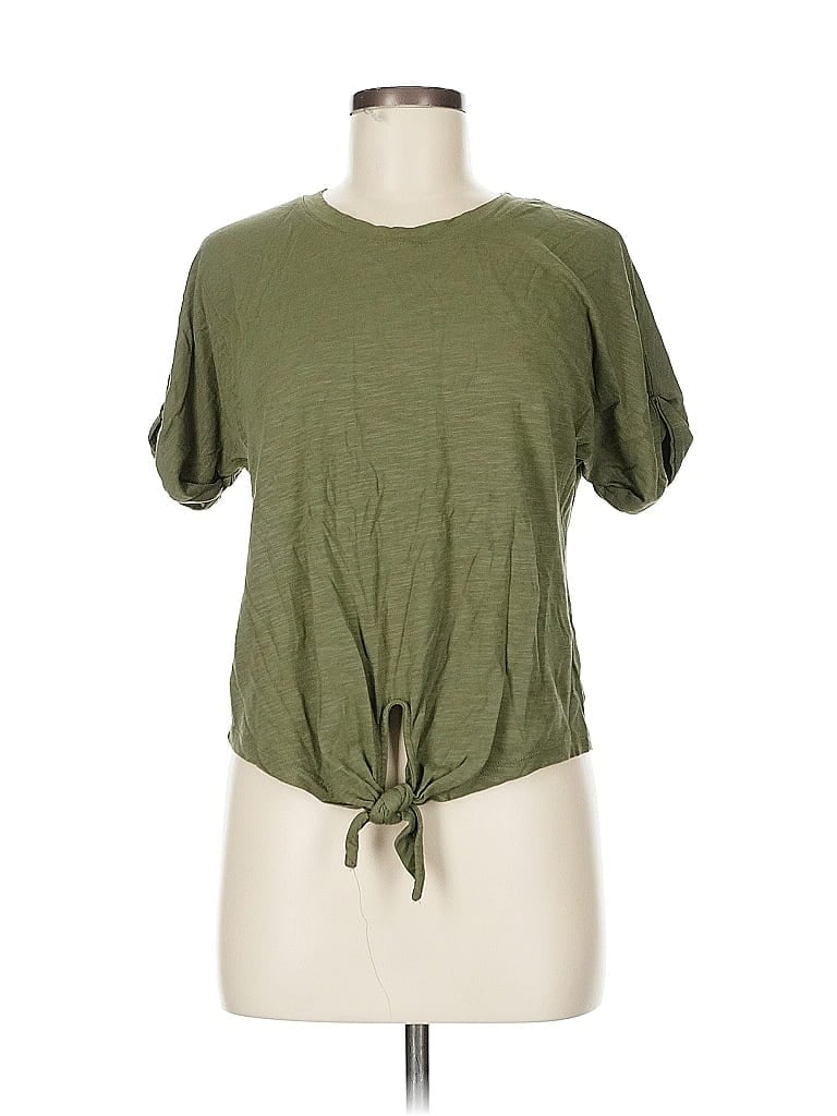 Click to view more detailed imagery on our partner's website Pre-owned Sanctuary Short Sleeve Top Green Keyhole Neckline Tops