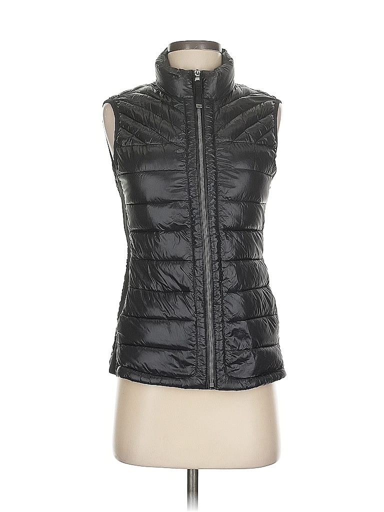 Pre-owned Gap Vest In Black