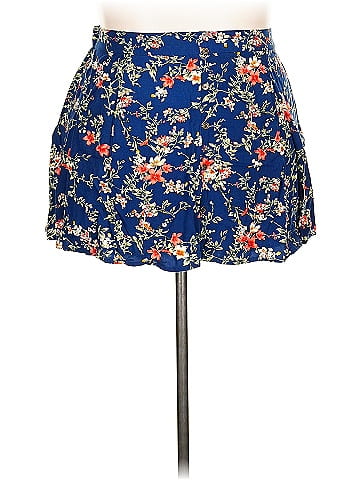 Xhilaration Casual Skirt (view 1)