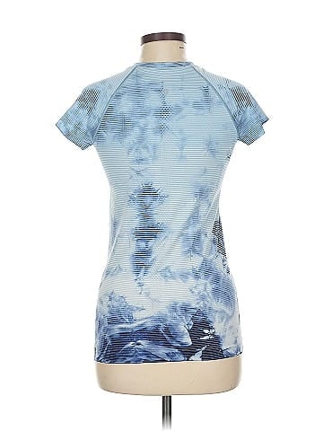 Lululemon Athletica Short Sleeve Top (view 2)