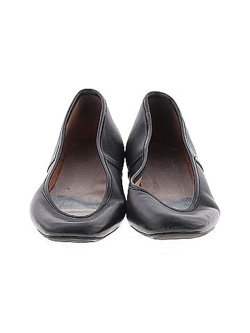 Vionic Flats (view 2)