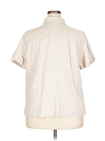 Sag Harbor Short Sleeve Button-Down Shirt (view 2)