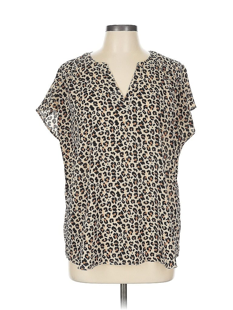 Click to view more detailed imagery on our partner's website Pre-owned Banana Republic Factory Store Short Sleeve Blouse In Brown
