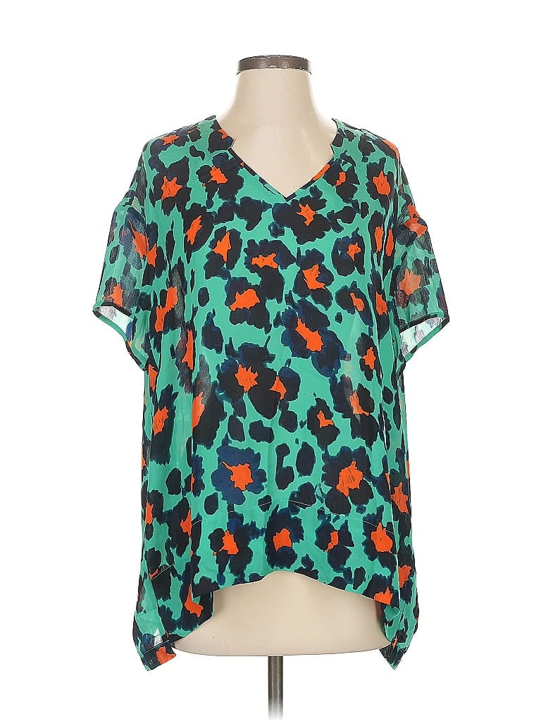 Click to view more detailed imagery on our partner's website Pre-owned Cabi Short Sleeve Blouse In Blue