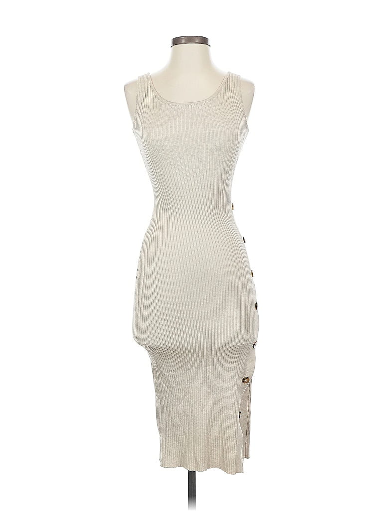 Click to view more detailed imagery on our partner's website Pre-owned Hippie Rose Casual Dress In White
