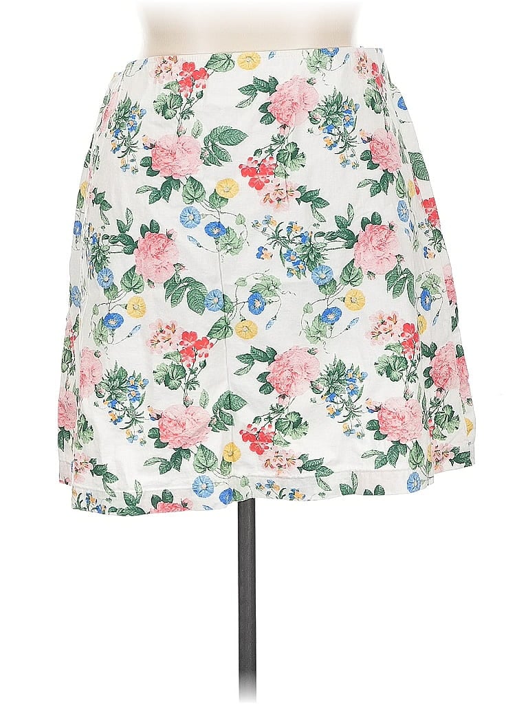 Pre-owned Old Navy Casual Skirt In White