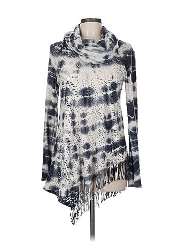 XCVI Poncho (view 1)