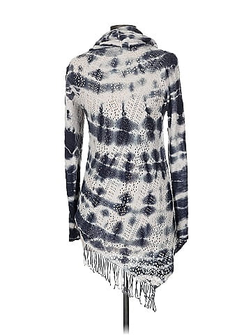 XCVI Poncho (view 2)