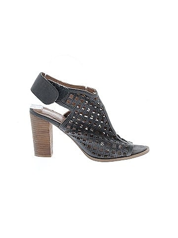 REPORT Heels (view 1)