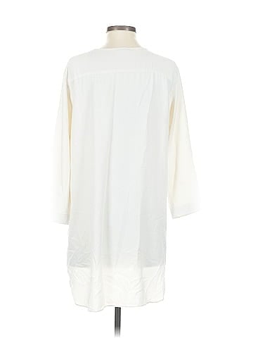 Ann Taylor 3/4 Sleeve Blouse (view 2)