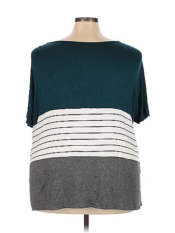24/7 Maurices 3/4 Sleeve T-Shirt (view 2)