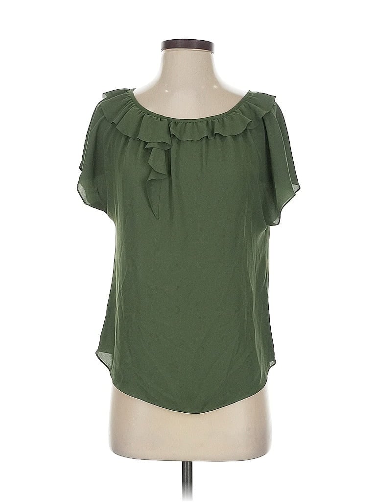 Click to view more detailed imagery on our partner's website Pre-owned Banana Republic Short Sleeve Blouse In Green