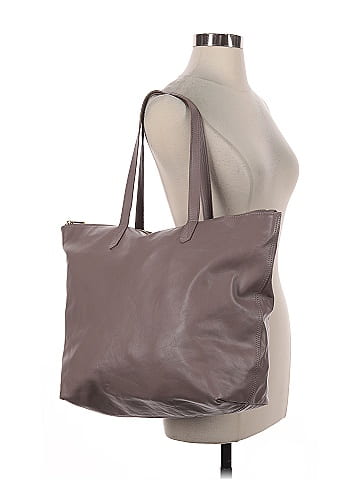 Cuyana Leather Shoulder Bag (view 2)