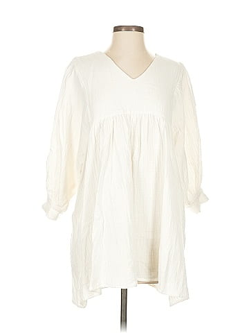 Pomander Place 3/4 Sleeve Blouse (view 1)