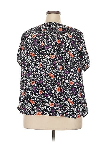 Daniel Rainn Short Sleeve Blouse (view 2)