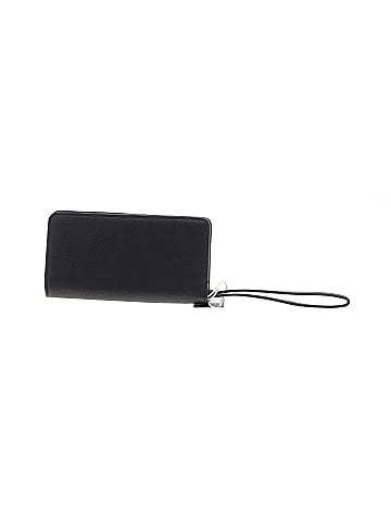 Universal Thread Wristlet (view 2)