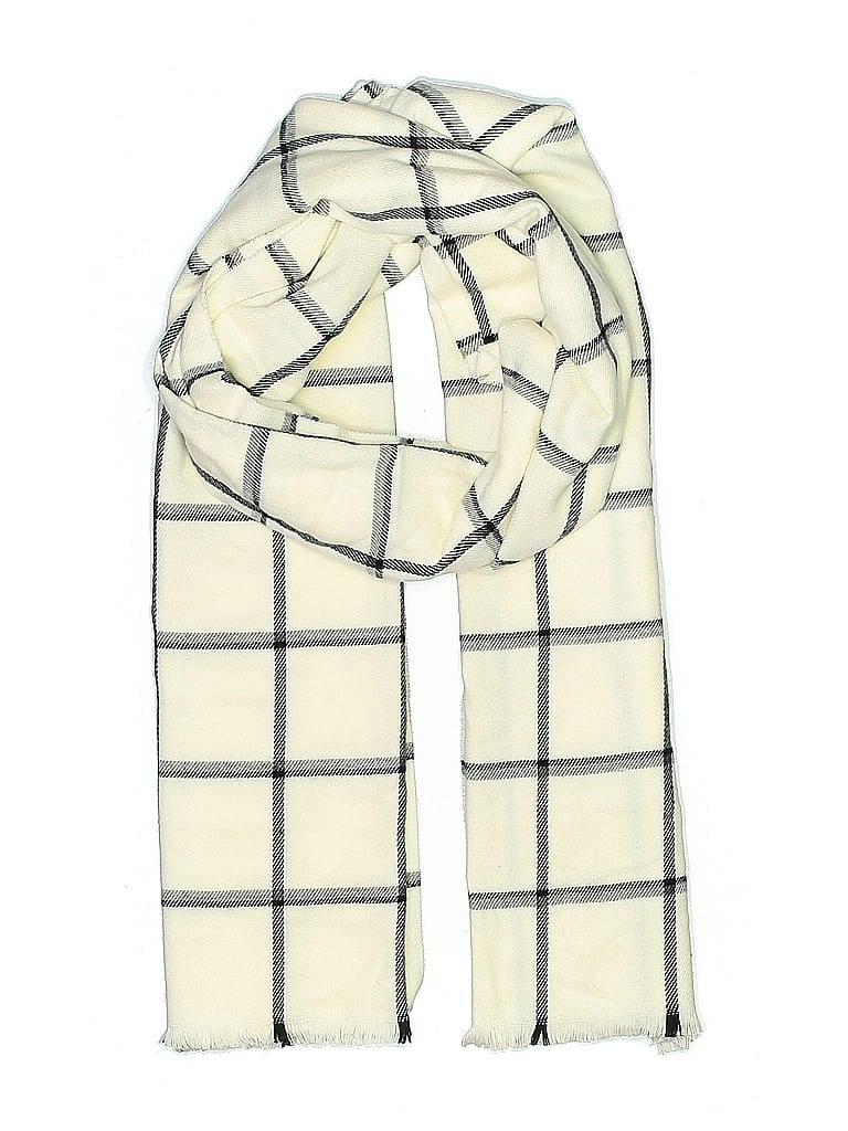 Pre-owned Gap Scarf In White
