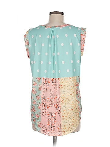 Lily by Firmiana Sleeveless Blouse (view 2)