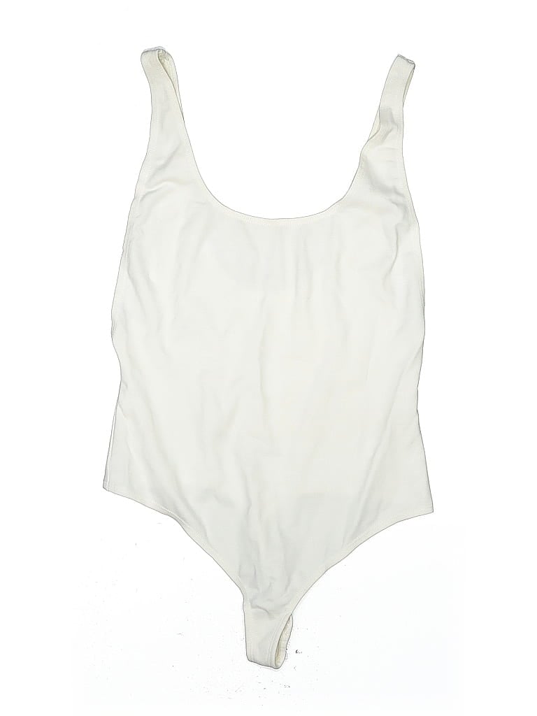 Click to view more detailed imagery on our partner's website Pre-owned Lpa Bodysuit In White