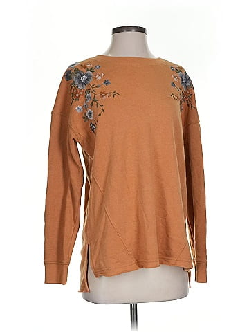 American Eagle Outfitters Pullover Sweater (view 1)