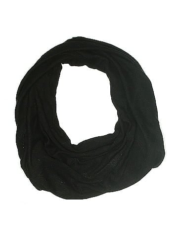 Fetching Scarf (view 1)