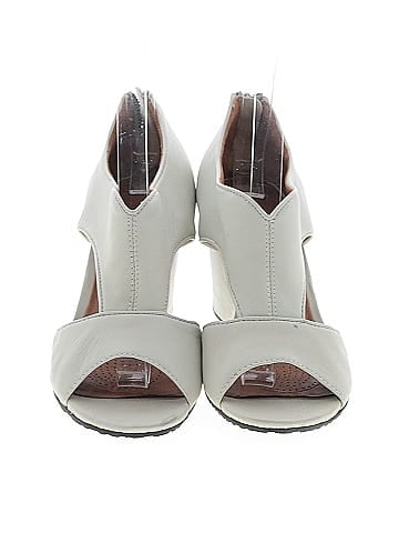 Gentle Souls by Kenneth Cole Wedges (view 2)