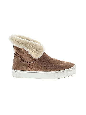 Ugg Sneakers (view 1)