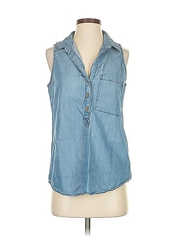 Velvet Heart Sleeveless Button-Down Shirt (view 1)