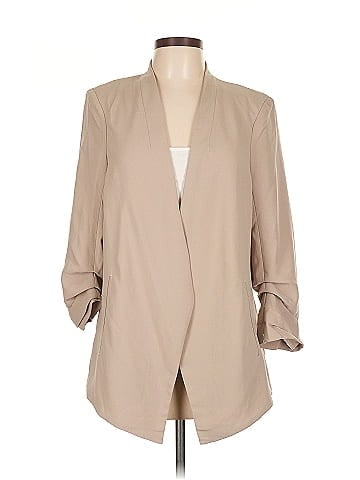 Maison d' Amelie Blazer (view 1)