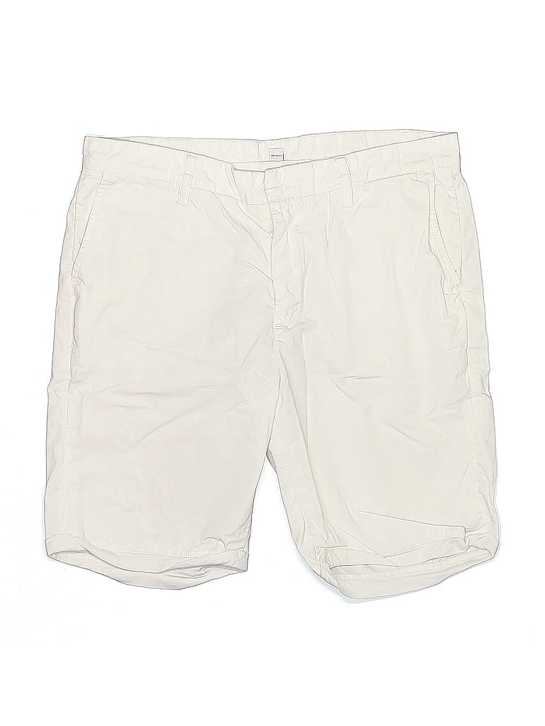Click to view more detailed imagery on our partner's website Pre-owned James Perse Khaki Shorts In White