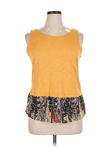 Melissa Paige Sleeveless Top (view 1)