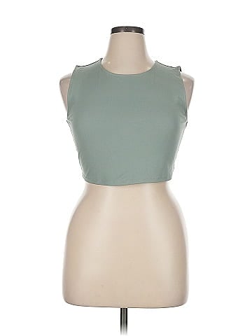 Yogalicious Sleeveless Top (view 1)