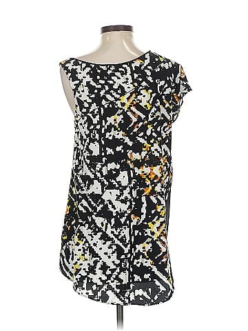W118 by Walter Baker Short Sleeve Top (view 2)