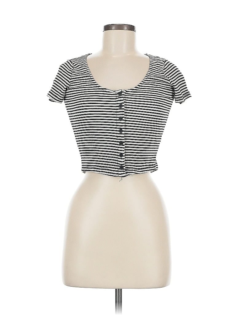 Click to view more detailed imagery on our partner's website Pre-owned Brandy Melville Short Sleeve Henley Shirt In Black