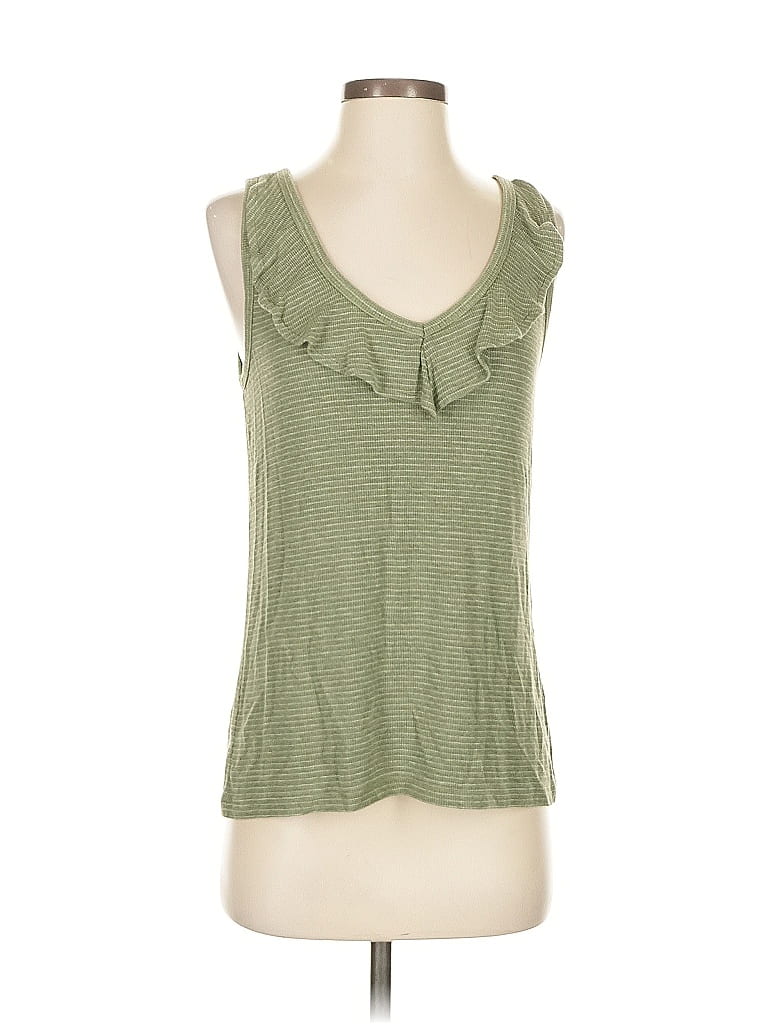 Click to view more detailed imagery on our partner's website Pre-owned Cabi Sleeveless T-shirt In Green