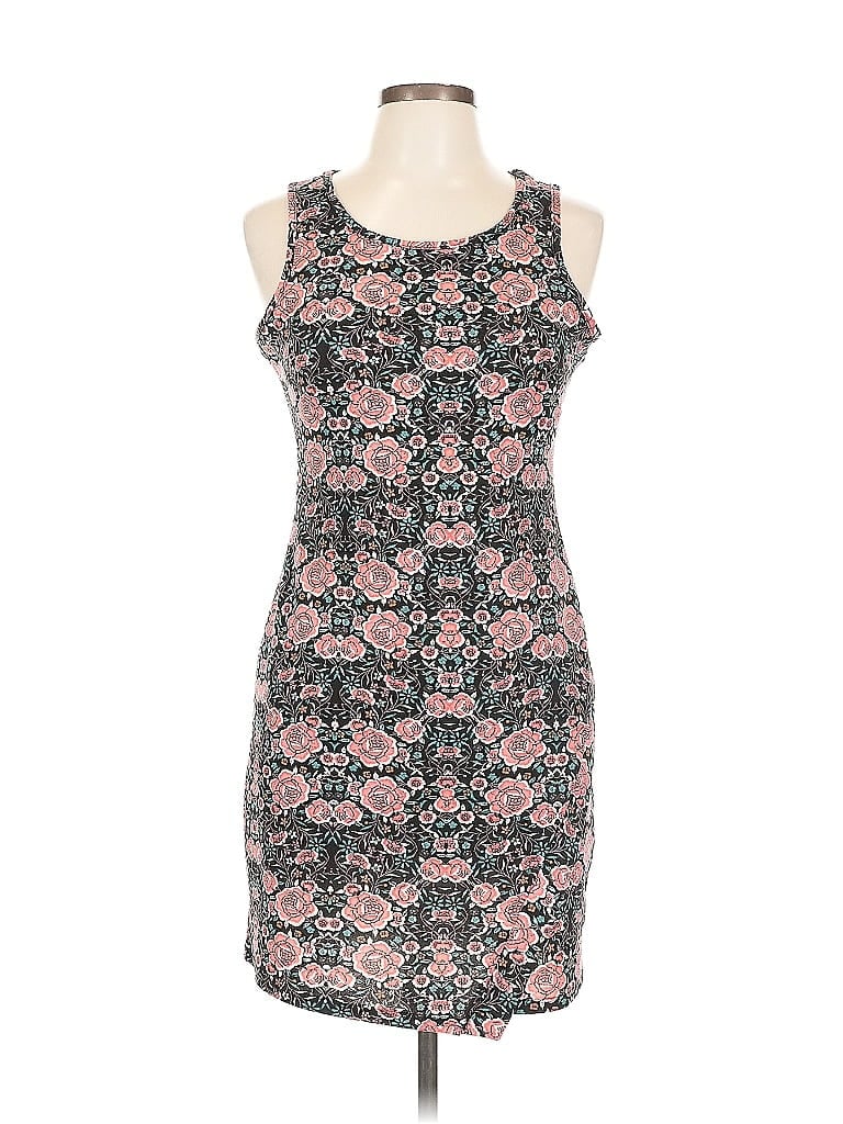Click to view more detailed imagery on our partner's website Pre-owned Pink Republic Casual Dress In Gray