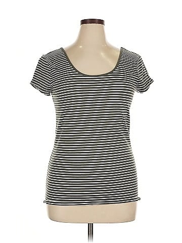 Gap Outlet Short Sleeve T-Shirt (view 1)
