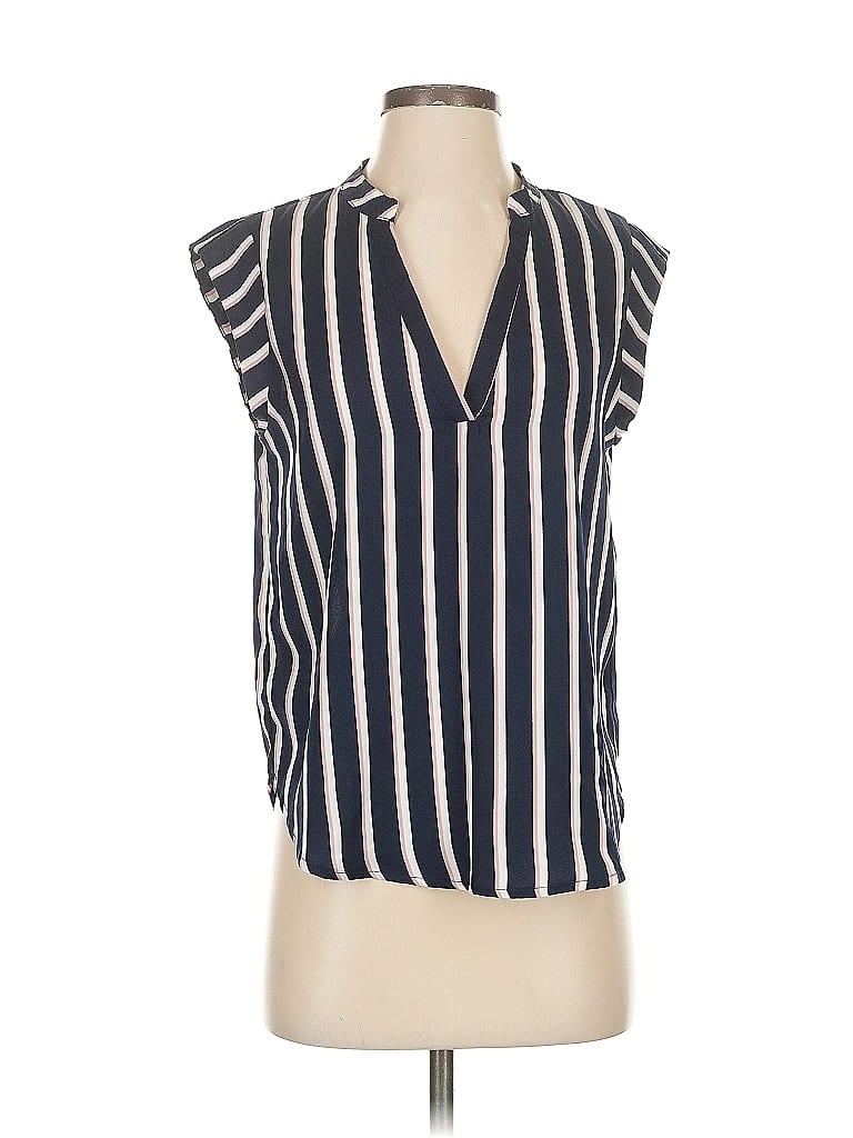 Click to view more detailed imagery on our partner's website Pre-owned Forever 21 Sleeveless Blouse In Blue