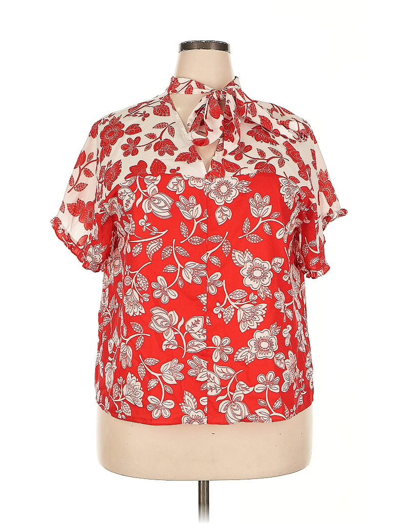 Click to view more detailed imagery on our partner's website Pre-owned Eloquii Short Sleeve Blouse In Red