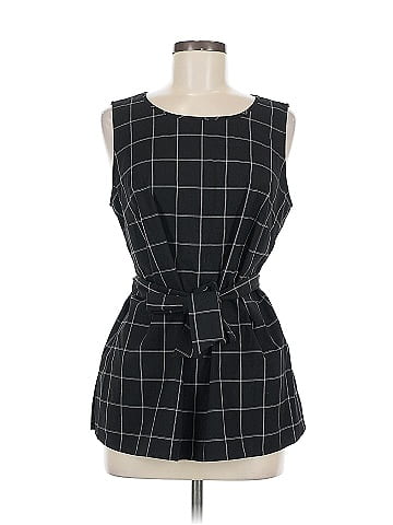 Liz Claiborne Career Sleeveless Blouse (view 1)