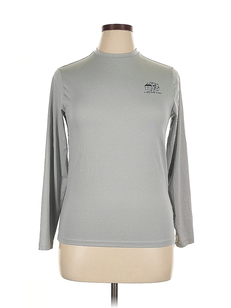 Click to view more detailed imagery on our partner's website Pre-owned Vineyard Vines Long Sleeve T-shirt In Gray