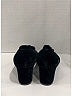 Chanel 100% Velvet Black Camellia Heels Size EU 36 1/2 - photo 3