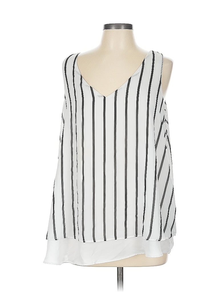 Pre-owned Torrid Sleeveless Blouse In Silver